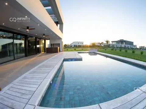 Casa 5 ambientes con 3 baños