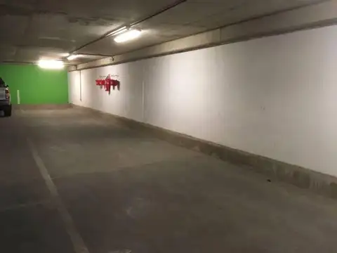 AV PELLEGRINI 1644 Pellegrini Parking