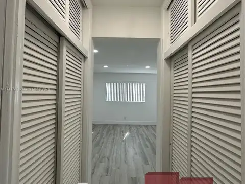 Departamento - Venta - Estados Unidos, Florida - NE 29th Ct 20201