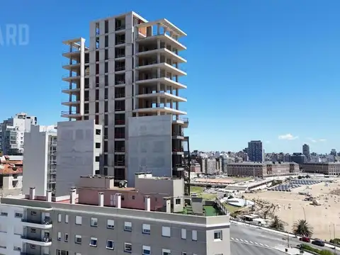 Piso 8 - Unidad A - Avenida Patricio Peralta Ramos y Viamonte