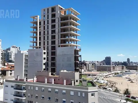 Piso 8 - Unidad A - Avenida Patricio Peralta Ramos y Viamonte