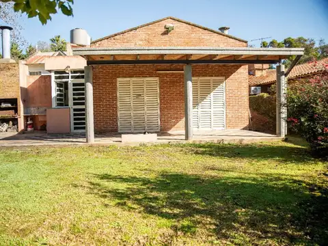 Casa en Venta en Manuel B Gonnet, USD 145.000