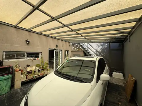 Depto Tipo Casa en Venta de 3 dormitorios