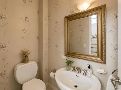Casa 4 ambientes con 2 baños