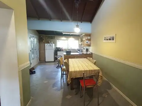 Casa | Venta | 4 ambientes | Banfield