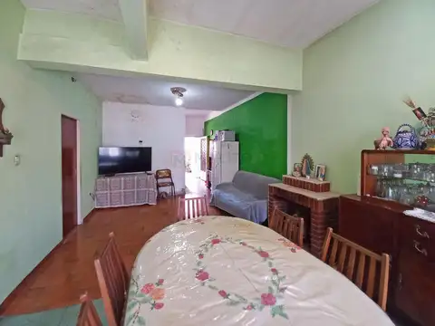 Venta Casa Lote Propio 3 Ambientes con Patio y Terraza