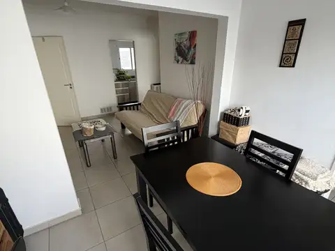 Departamento de 1 dormitorio con balcón | Cocina separada | Opcional cochera
