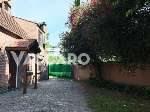 Casa en Venta en Barrio Parque Leloir, USD 390.000