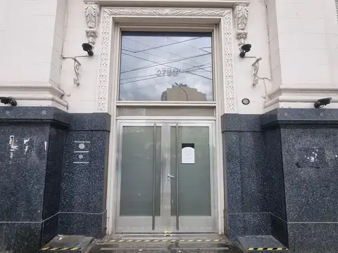 Local en Venta en Paternal, USD 2.531.000