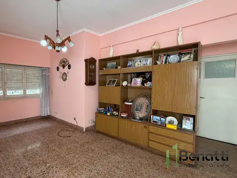 PH 2 ambientes al fondo con patio y terraza