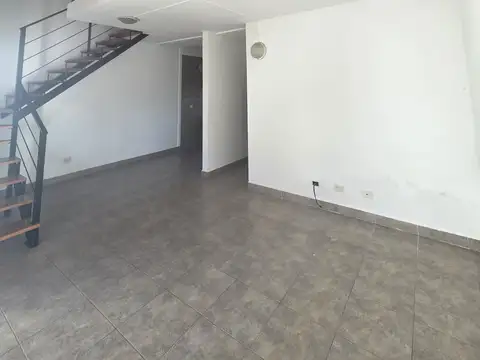 Departamento en Alquiler en Centro  - Campana, $ 700.000