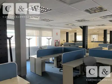 Oficina Monoambiente con 26 baños