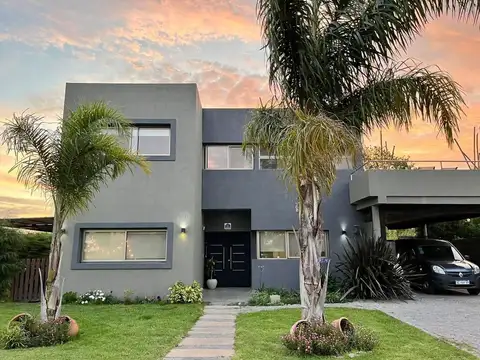 Casa en Alquiler de 4 dormitorios