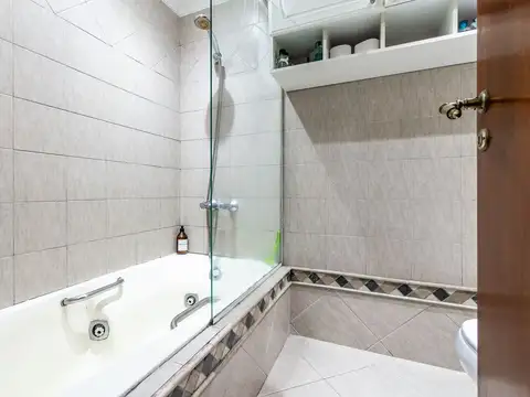 VENTA TRIPLEX 5 AMBIENTES EN VILLA DEL PARQUE