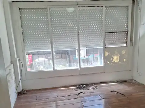 DEPARTAMENTO EN MAIPU PEATONAL PISO 1º -    2 AMB