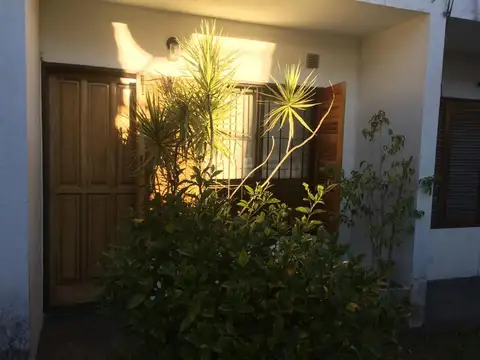 Duplex 3 Amb  contrafrente C/baulera Y Patio