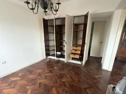 Departamento 7 ambientes con 2 baños