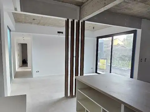 Depto Tipo Casa en Venta 1 año