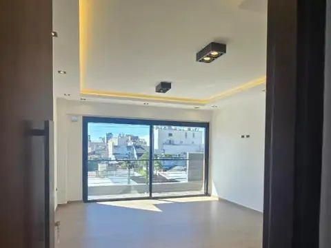 Florio 3321 , Piso 3