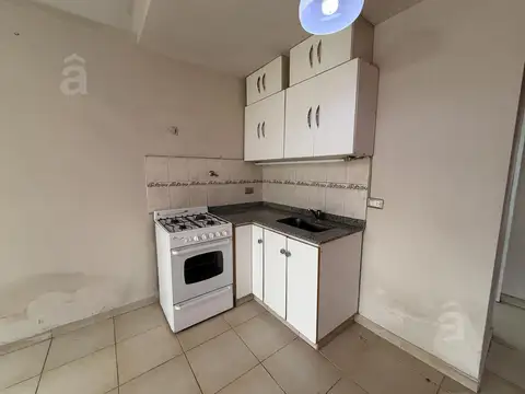 Depto Tipo Casa en Venta en Villa Ballester, USD 95.000