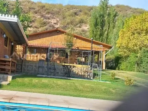 Casa sobre ruta 16