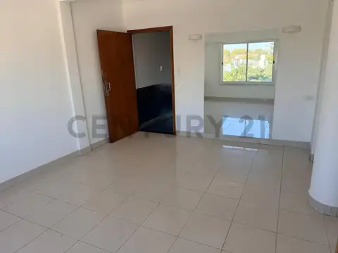 Depto Tipo Casa en Venta en Parque Avellaneda, USD 149.000