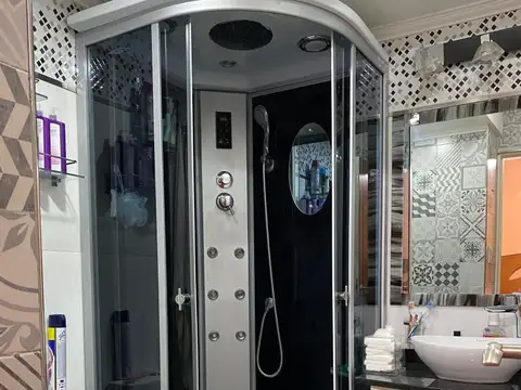 Departamento 4 ambientes con 3 baños