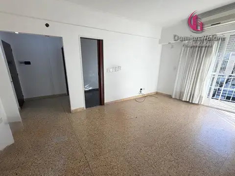 Departamento en Alquiler en Monte Castro, $ 950.000