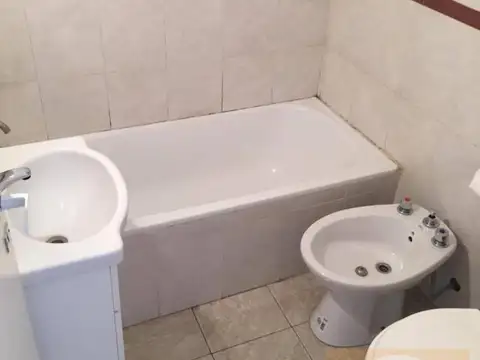 Departamento en Alquiler en Ramos Mejia Sur, $ 370.000