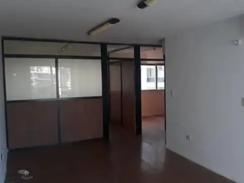 Oficina en Venta en Nuestra Señora De Lourdes, USD 152.000