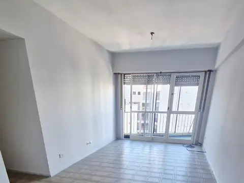 Av. Diaz Velez 5500, Piso 8