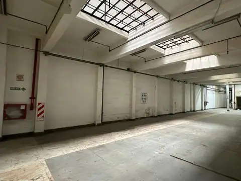 Alquiler Deposito San Telmo 840 mts totales en 2 plantas