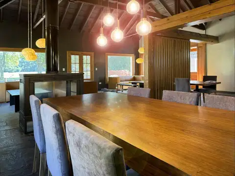 Presidente Derqui  al 2500