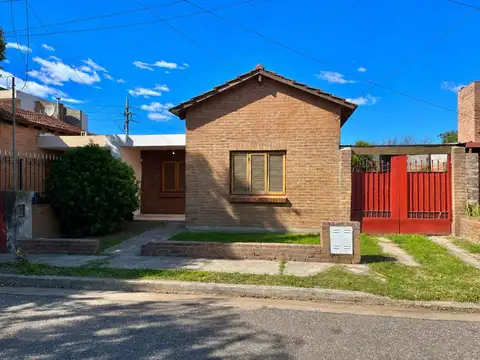 VENTA CASA 3 DORM LOS BOULEVARES MANANTIALES
