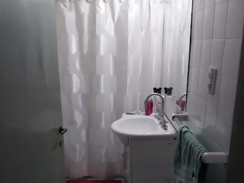 Avenida Uriburu 2100