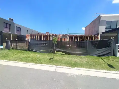 Casa en Venta en Countries y Barrios Cerrados en Cordoba Capital, USD 145.000