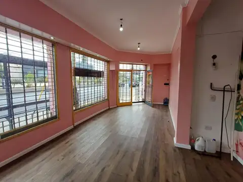 Local en Alquiler en Lomas de Zamora, $ 2.800.000