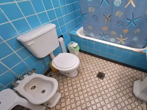Casa en Venta La Plata 3 dorm. a Refaccionar