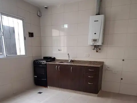 Depto Tipo Casa en Alquiler de 1 dormitorio