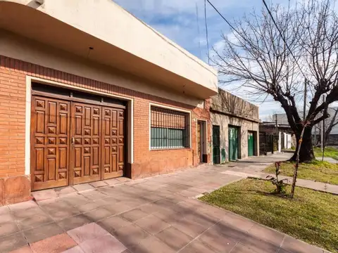 Casa en Venta con 1 cochera