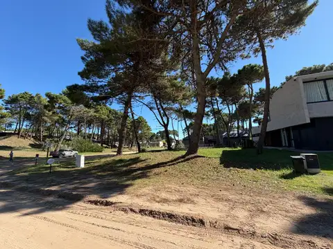 VENTA DE LOTE EN BARRIO PRIVADO PIONEROS