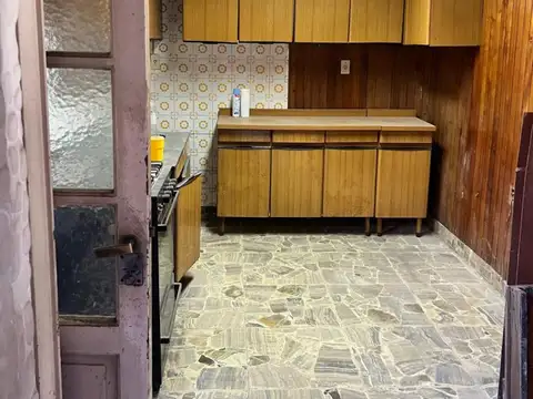 LOTE PROPIO CON SALIDA A 2 CALLES  A MTS  PLAZA ARENALES