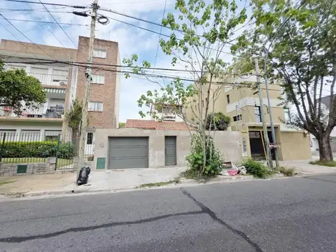 Casa Lote Propio 10x21,30 - Inmejorable Zona