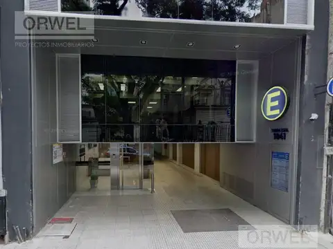 Oficina en Alquiler con 2 cocheras