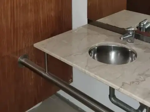 Edificio Comercial - Retiro- 7 pisos mas PB y Subsuelo