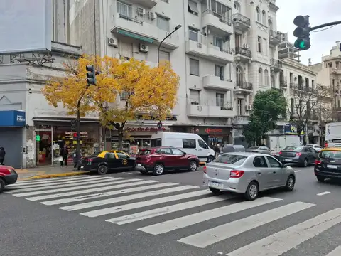 Avenida Rivadavia 2500