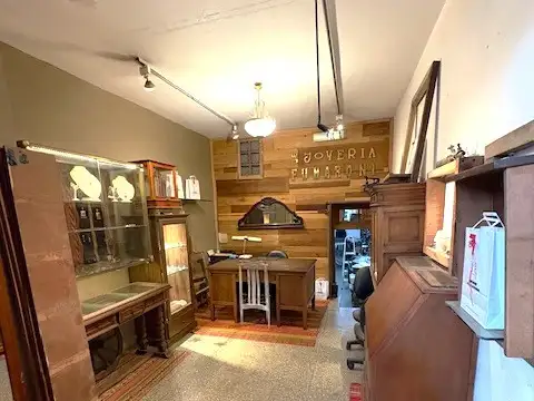 EXCEL LOCAL 56 MTS EN CUADRA COMERCIAL APTO RUBROS VS