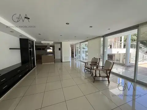 Moderna casa en alquiler Rumenco