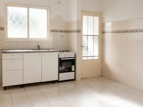 Depto Tipo Casa en Alquiler de 3 ambientes