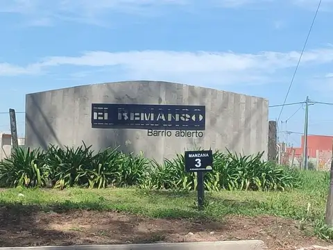 VENTA CASA 4 AMB - EL REMANSO - CARLOS SPEGAZZINI